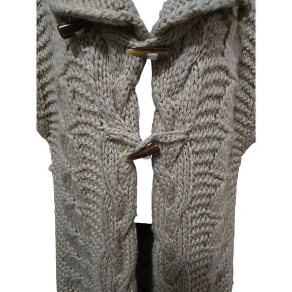 Chunky Knit Tan Cardigan Vest With Toggle Closures Cable Design cottagecore boho - Picture 3 of 7
